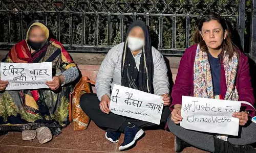 Protests Erupt Outside Delhi High Court After Bail Granted In Unnao Rape Case, Survivor’s Mother Demands Capital Punishment