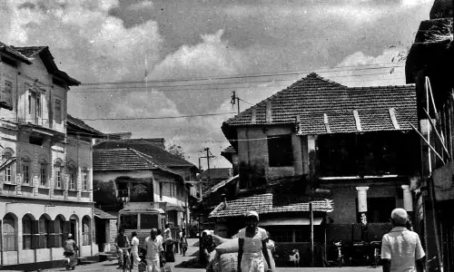 Vintage Mangaluru Comes Alive Through Photo Exhibition at Tulu Bhavan