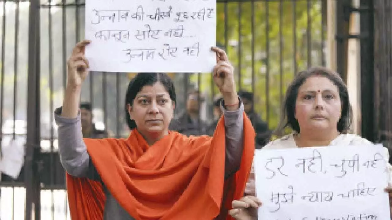Unnao rape case: Protest outside HC against suspension of Sengar’s jail term Unnao rape case: Protest outside HC against suspension of Sengar’s jail term
