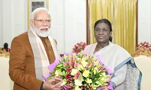 PM Modi calls on Prez Murmu