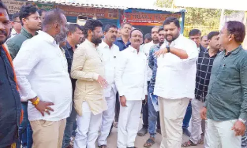 Design flaws trigger protest over Fox Sagar Canal Bridge in Jeedimetla