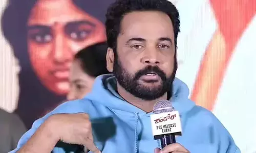 Actor Shivaji goes to Telangana Women’s Commission office, to give explanation