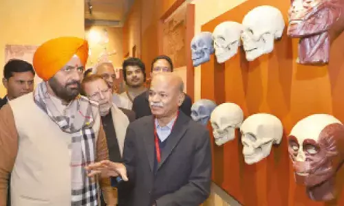 Saini pays homage to Sahibzadas at Gurdwara Sri Fatehgarh Sahib