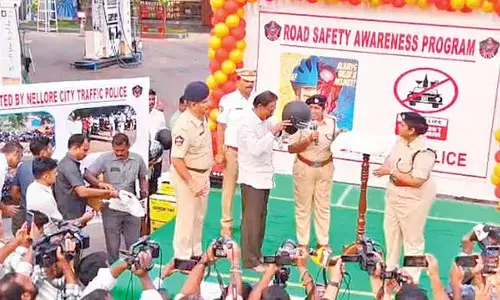 Dont drive without wearing helmet: SP