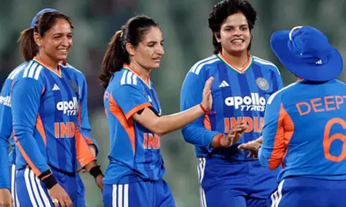 4th T20I: Sri Lanka elect to bowl first against India, Harleen and Arundhati come in