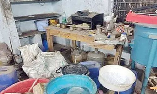 Maharashtra ANTF busts mephedrone racket, destroys 3 factories in Bengaluru
