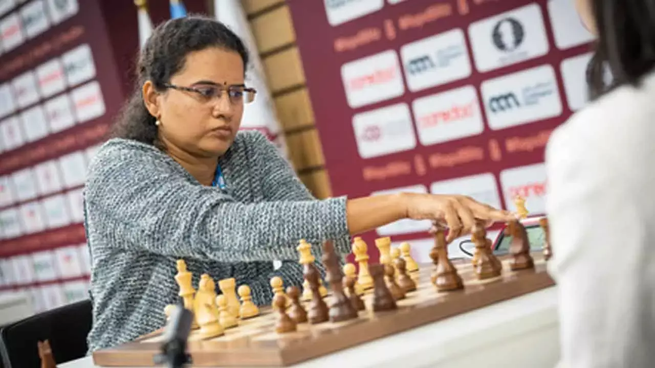 PM Modi congratulates Humpy, Erigaisi for winning FIDE World Rapid Chess Championship bronze PM Modi congratulates Humpy, Erigaisi for winning FIDE World Rapid Chess Championship bronze