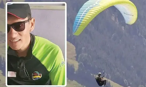 Pilot killed in paragliding accident, tourist survives