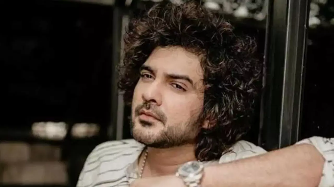 Siddhu Jonnalagadda reunites with Sithara Entertainments Siddhu Jonnalagadda reunites with Sithara Entertainments