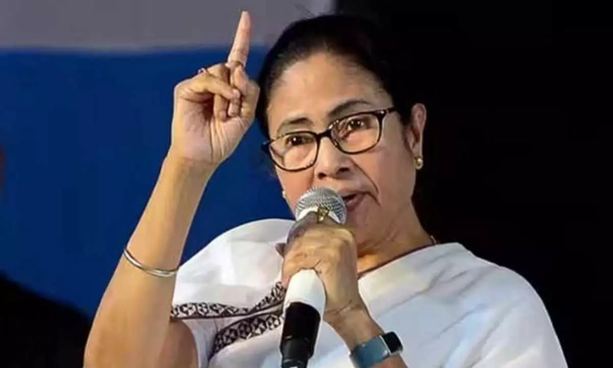 Amit Shah, Mamata Banerjee Trade Barbs in Bengal Ahead of 2026 Polls