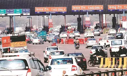 AAP slams BJP-led MCD over failure to close toll plazas
