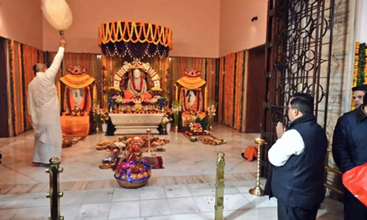 Nitin Nabin offers prayers at Ramakrishna Ashram in Delhi Nitin Nabin offers prayers at Ramakrishna Ashram in Delhi