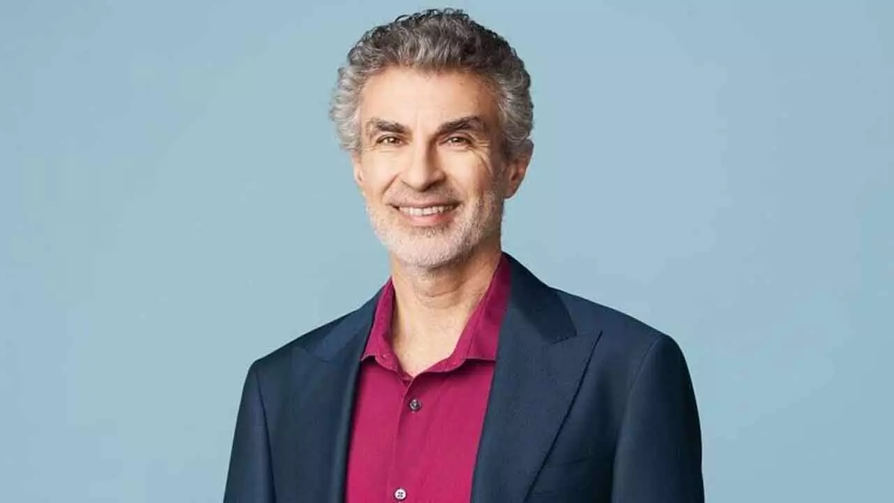 AI Rights Debate: Yoshua Bengio Warns of Losing Human Control AI Rights Debate: Yoshua Bengio Warns of Losing Human Control