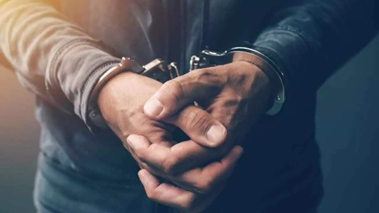 Hotel manager nabbed for assaulting cops at New Year party Hotel manager nabbed for assaulting cops at New Year party