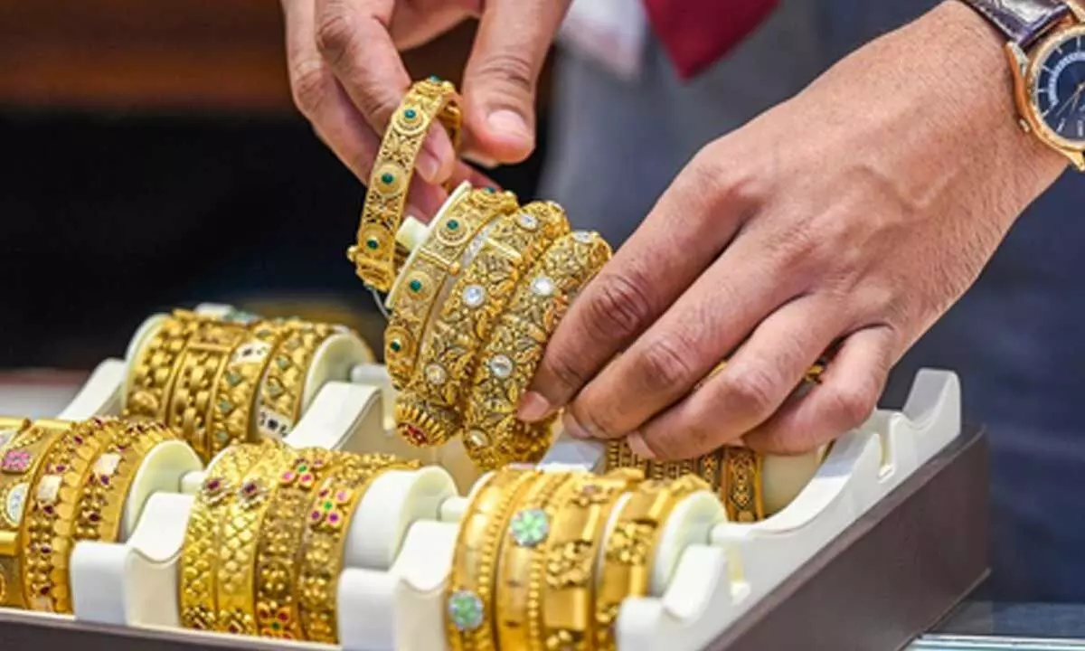 Gold, silver see sharp swings at start of 2026; outlook remains positive Gold, silver see sharp swings at start of 2026; outlook remains positive