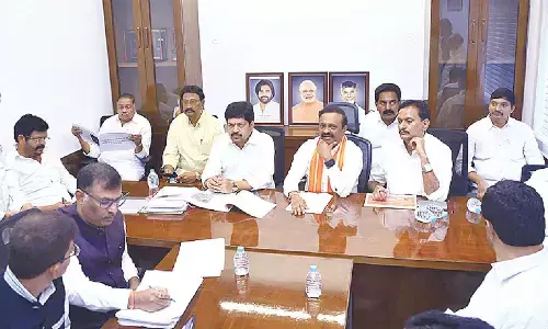 Road expansion plans to integrate port, industries: Minister Kollu Road expansion plans to integrate port, industries: Minister Kollu