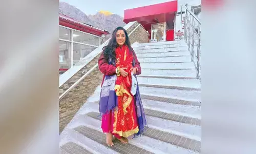 Rupali Ganguly seeks divine blessings at Vaishno Devi temple Rupali Ganguly seeks divine blessings at Vaishno Devi temple