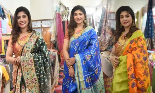 Socialite Alekhya Reddy Inaugurates National Silk Expo at Banjara Hills Socialite Alekhya Reddy Inaugurates National Silk Expo at Banjara Hills
