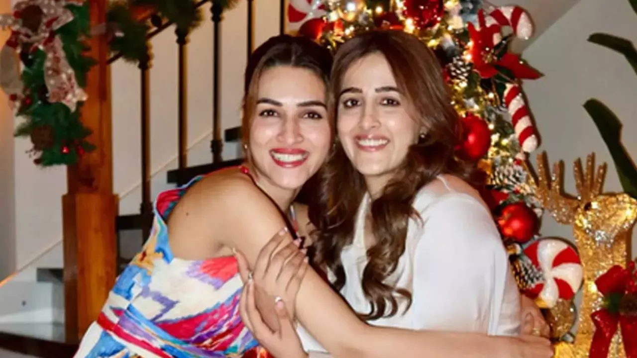 Kriti Sanon gets emotional, says am gonna cry as sister Nupur gets engaged Kriti Sanon gets emotional, says am gonna cry as sister Nupur gets engaged