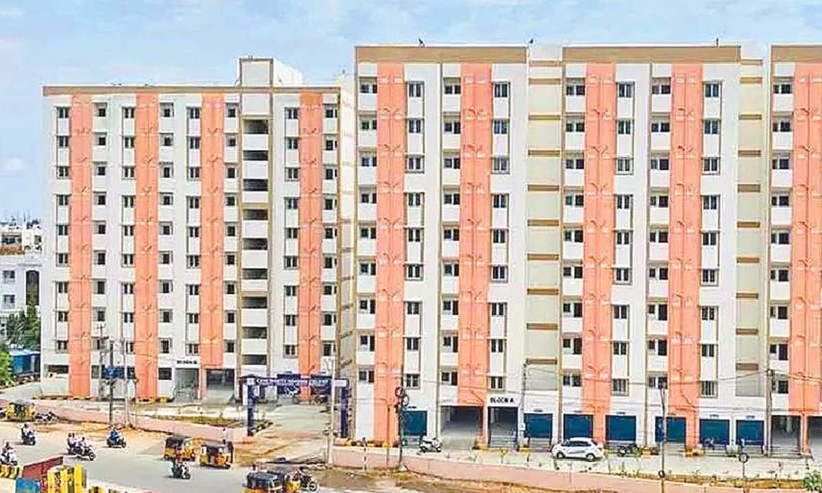 MLAs demand completion of 2BHK houses