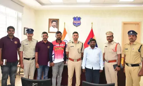 Jogulamba Gadwal Police Recover ₹2.46 Lakh for Cyber Fraud Victims Through Swift Action Jogulamba Gadwal Police Recover ₹2.46 Lakh for Cyber Fraud Victims Through Swift Action