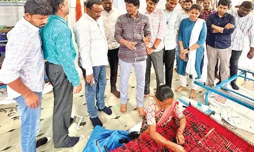 Trainee ADOs visit handloom cluster Trainee ADOs visit handloom cluster