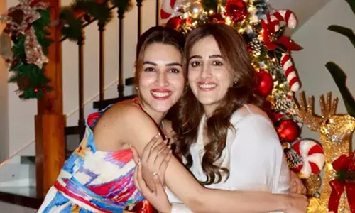 Kriti Sanon gets emotional, says am gonna cry as sister Nupur gets engaged