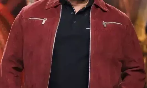 Salman Khan charms young fans with ‘Maamu’ greetings, handmade cards