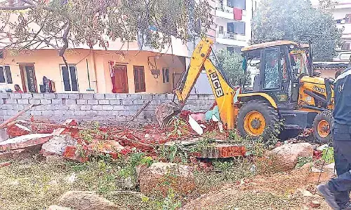 HYDRAA frees Rs 35 cr park land from clutches of encroachers in city