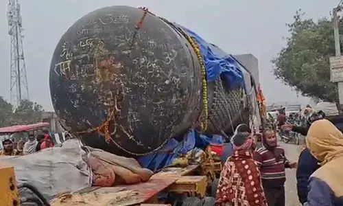 Worlds largest Shivling reaches Bihars Gopalganj; officials face challenges in further transportation Worlds largest Shivling reaches Bihars Gopalganj; officials face challenges in further transportation