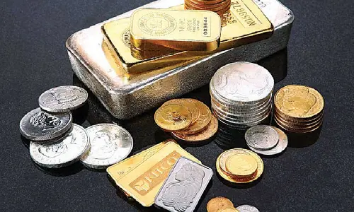 Gold, silver see sharp swings at start of 2026; outlook remains positive