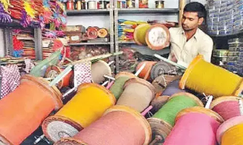 City dwellers’ lives hang by a thread as  banned Chinese manja sold unabatedly