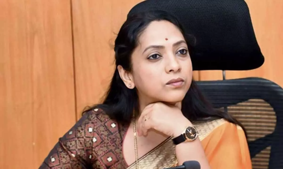 Cops arranged clothes: State Womens Commission chief on Karnataka BJP workers assault case Cops arranged clothes: State Womens Commission chief on Karnataka BJP workers assault case