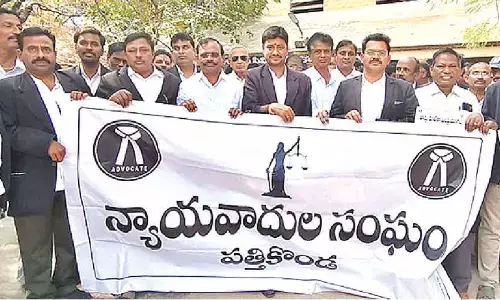 Assault inside court hall amounts to contempt of court: Lawyers Assault inside court hall amounts to contempt of court: Lawyers