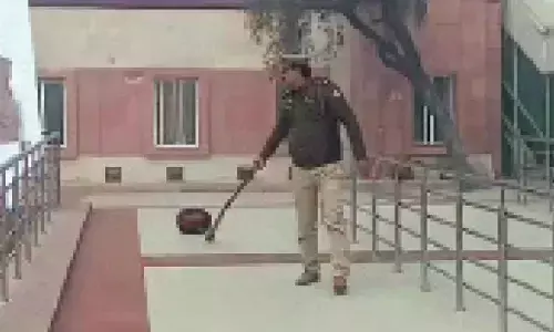 Bomb threat triggers panic at Mau rly station