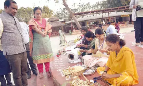 Uppal Mini-Shilparamam hosts vibrant thematic handicraft expo Uppal Mini-Shilparamam hosts vibrant thematic handicraft expo
