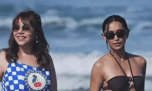 Sayani Gupta shares fun beachside moments with Maanvi Gagroo during shoot