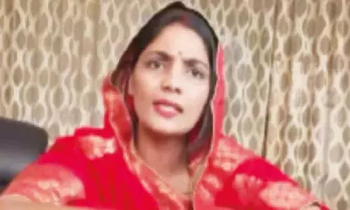 Comments on social media: SC grants protection from arrest to singer Neha