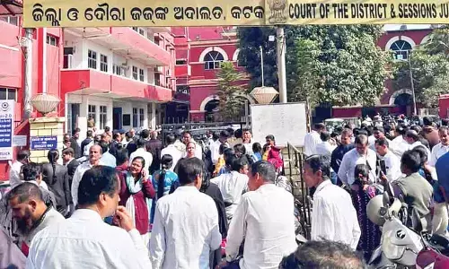 No explosives found, court works resume No explosives found, court works resume