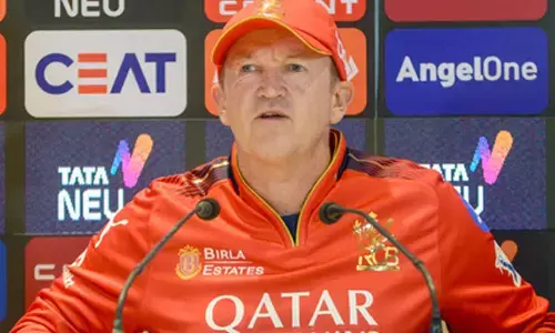 Pieterson bids for Andy Flower to replace McCullum as England head coach