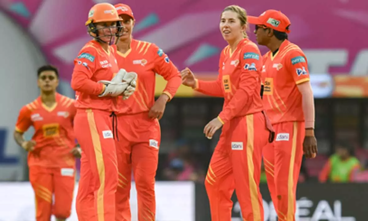 Sophie Devine Smashes Record 32 Runs in WPL Over | Quick Digest