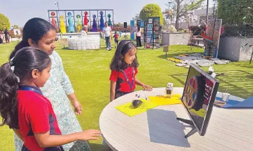 Students use art to express creativity and environmental awareness