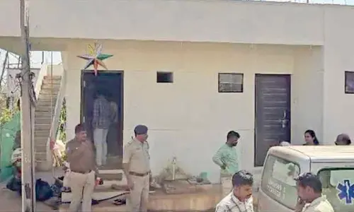 One dead, six hospitalised after smoke inhalation