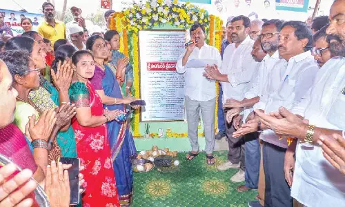 Ponguleti flags off key concrete roads, drain works in Vidyanagar Ponguleti flags off key concrete roads, drain works in Vidyanagar