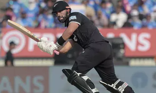 1st ODI: Daryl Mitchell’s 84 helps New Zealand set 301-run target for India