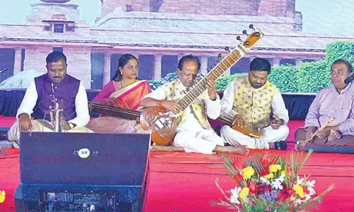 Rashtrapati Nilayam blooms with record crowds at Udyan Utsav 2026