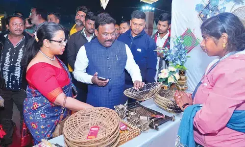 Handicrafts fair ‘Sisir Saras’ starts