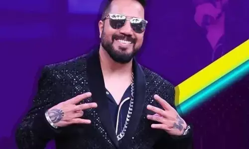 Mika Singh pledges 10 acres to support stray dog welfare, makes heartfelt appeal to Supreme Court