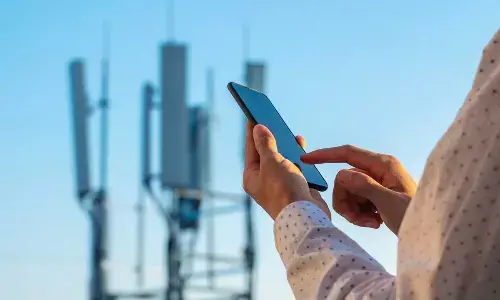 India denies plan to demand smartphone source code, says talks still underway