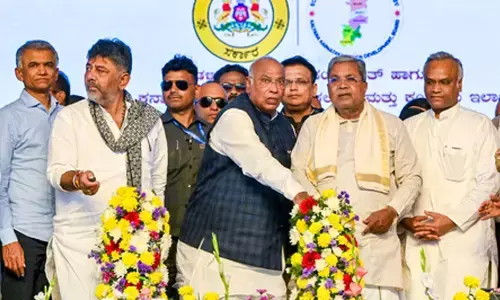 Kharge flags north-south Ktaka disparity, seeks Mysuru-like development for Kalaburagi